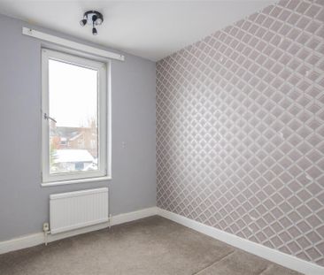 3 bed House - Terraced To Let - Photo 3