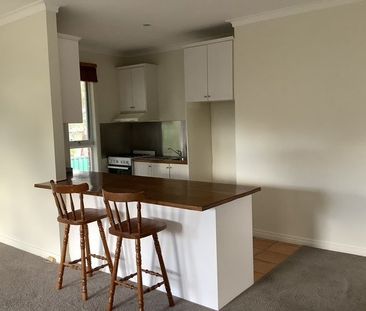 Fresh & Perfectly Located - Photo 3