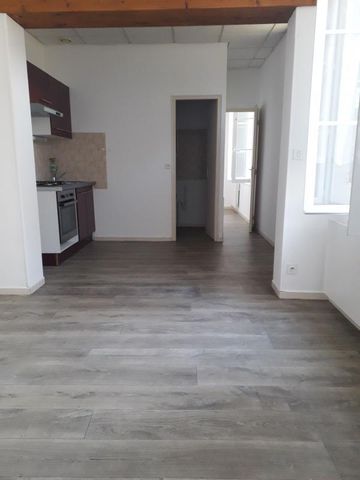 Location Appartement 2 pièces 33m² ROCHEFORT 17300 - Photo 4