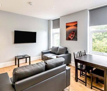 4 bedroom terraced house to rent - Photo 6