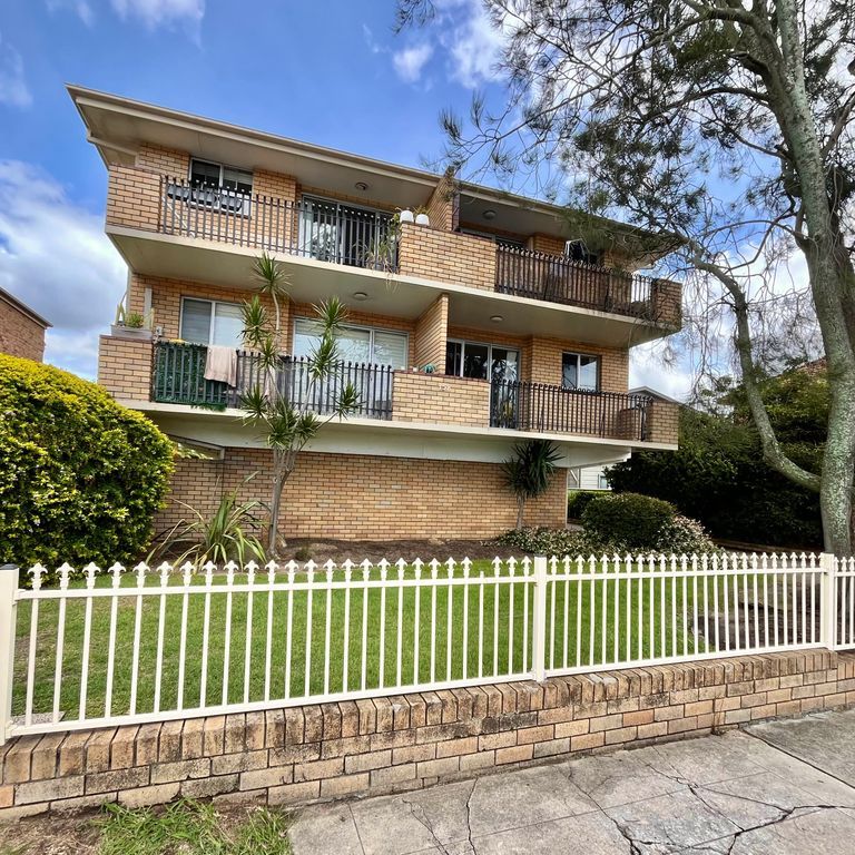 2/158 Beaumont Street, Hamilton - Photo 1