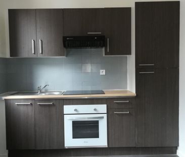 Location Appartement 2 pièces 32m² CAUDEBEC LES ELBEUF 76320 - Photo 1