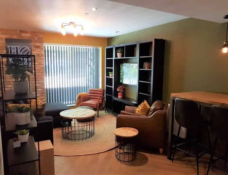 Ensuite Bronze - Photo 3