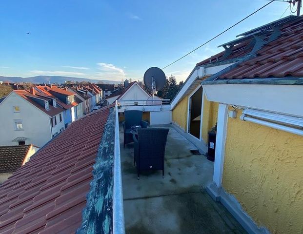 Schöne 2ZKB Dachwohnung - Photo 1