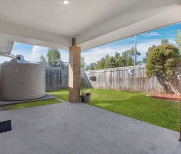 Stunning Four Bedroom +Media Family Abode Located In Yarrabilba - Photo 4