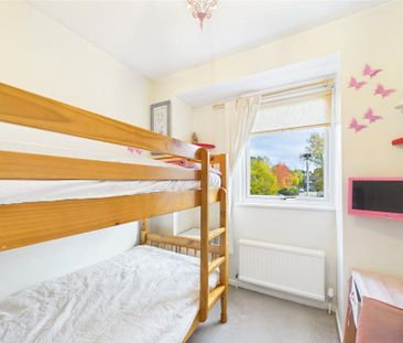 3 bedroom terraced house to rent - Photo 3