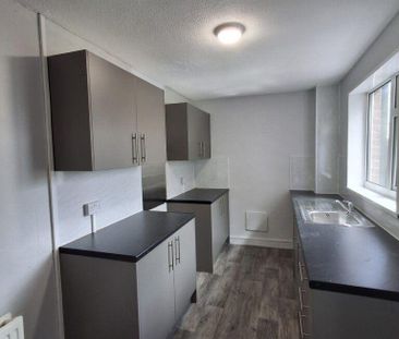 2 bedroom house to rent - Photo 1