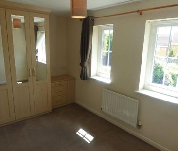 2 bedroom terraced house to rent - Photo 4