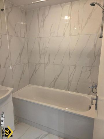 3 bedroom flat to rent - Photo 5