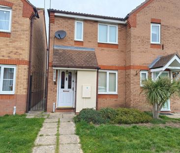 Terraced House to rent on - Photo 2