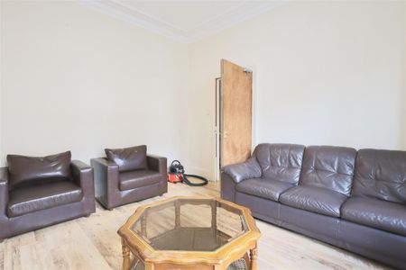 Cardigan Terrace, Heaton, Newcastle Upon Tyne - Photo 2