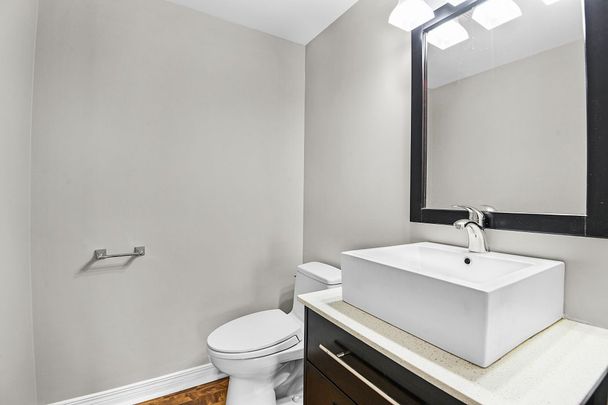 For Lease - 15 Fanterra Way, Hunt Club - South Keys and Area, Ontario - Photo 1