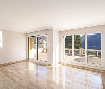 SPLENDIDO APPARTAMENTO CON GRANDE TERRAZZA E VISTA LAGO | BEAUTIFUL... - Foto 1