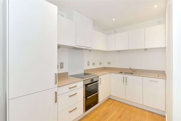 A well-appointed, one bedroom property situated on the 3rd floor of this modern development. - Photo 1