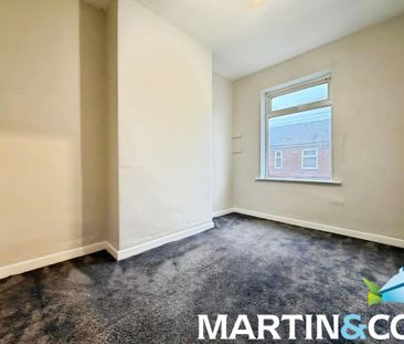 4 bedroom terraced house to rent - Photo 2