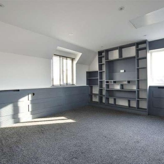 Bluebell Close, Rush Green, Romford, RM7 - Photo 1