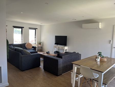Neat low maintenance property! - Photo 5