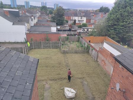 1 Bed Flat, Birmingham Road, B70 - Photo 5