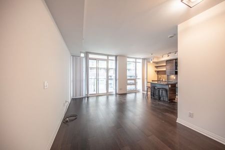 For Lease - 59 Annie Craig Drive Unit# 614, Toronto, Ontario - Photo 3