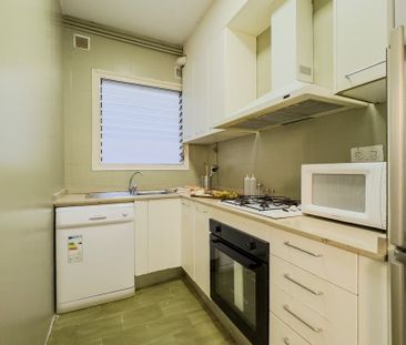 Carrer de Bertran, Barcelona, Catalonia 08023 - Photo 4