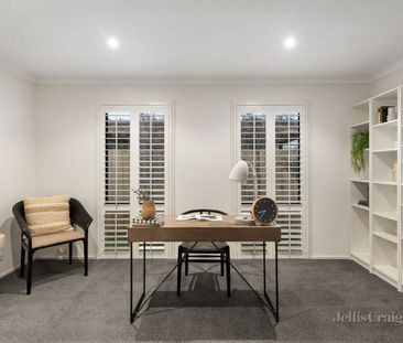 7 Carinya Avenue, Aspendale - Photo 1