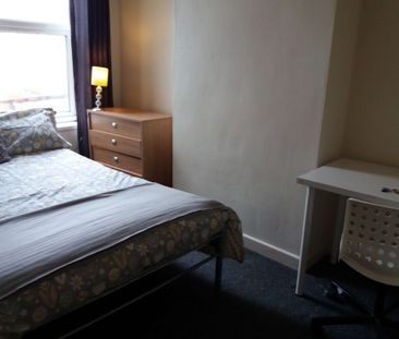 COSY HOUSE SHARE 5 MINS FROM CITY/STUDENTS OR PROFESSIONALS - Photo 3