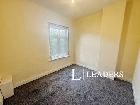flat to rent Stoke On Trent, Staffs, ST4 - Photo 5