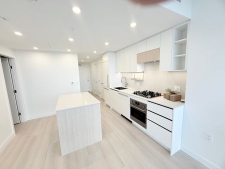 Stunning View. Brand New One Bedroom in Convenient Surrey Central by Skytrain - Photo 3