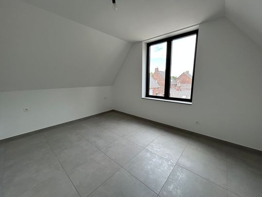 Bel-etagewoning te huur met 2 slaapkamers te Handzame - Photo 1