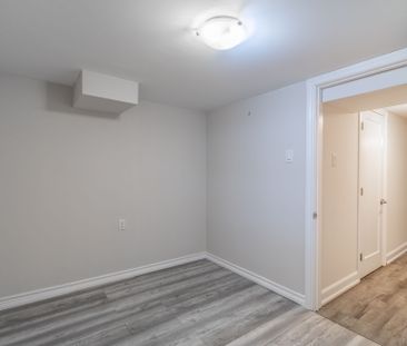 For Lease - 210 Cox Mill Road, Barrie, Ontario - Photo 5