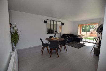 Location appartement 2 pièces 49.56 m² Fréjus 83600 - Photo 3