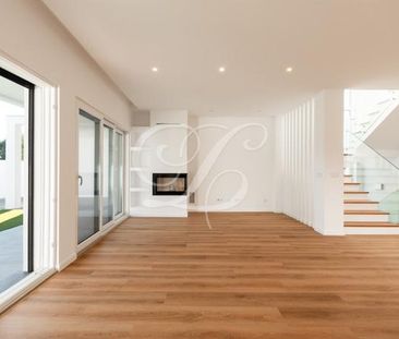 Moradia T4+1 - Photo 1