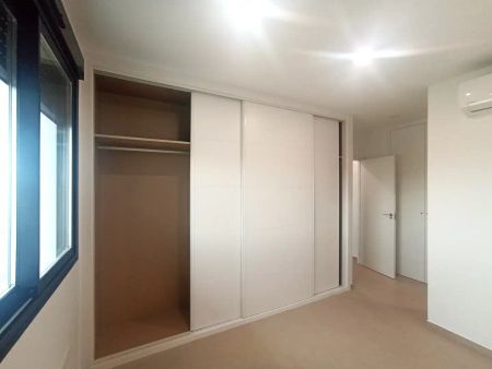 Piso de alquiler en Bellavista - Photo 3