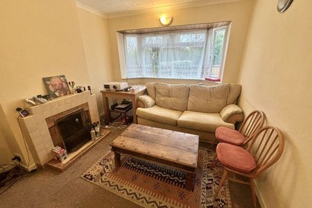 Bowthorpe Road, NORWICH - Photo 2