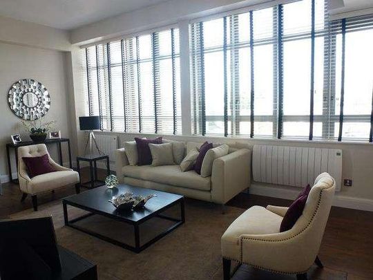 City Road, EC1V - Photo 1