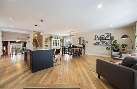 For Lease - 653 Fleet Street, Kingston, Ontario - Photo 2