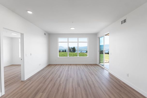 5th Floor condo on Vineyard! - Photo 1