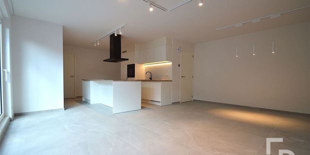 Appartement te huur in Ieper voor € 840 met 2 slaapkamers - Foto 1