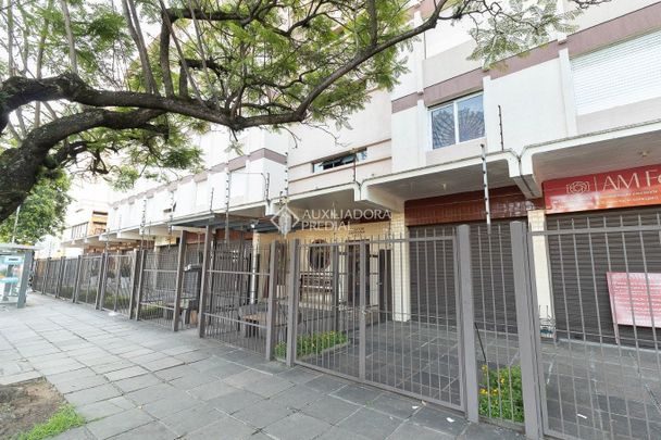 Apartamento com 1 quarto e 32m² para alugar em Azenha, Porto Alegre. - Photo 1