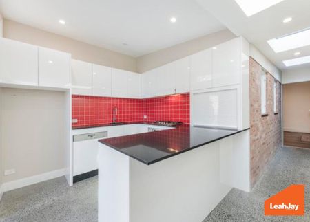 21 Gibson Street, Cooks Hill NSW 2300 - Photo 2
