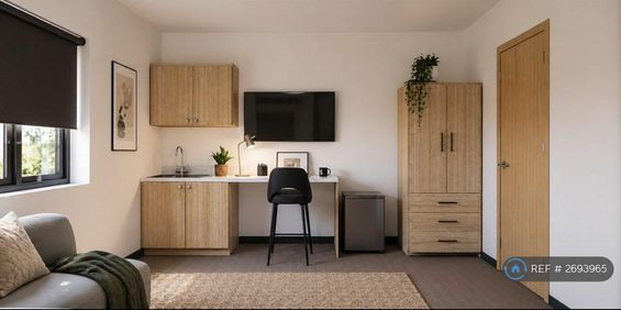 1 bedroom in a house share to rent - Photo 3