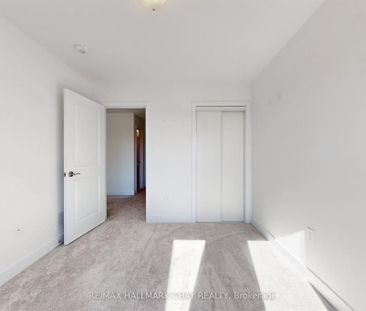 For Lease - 37 Turnberry Lane, Barrie, Ontario - Photo 2