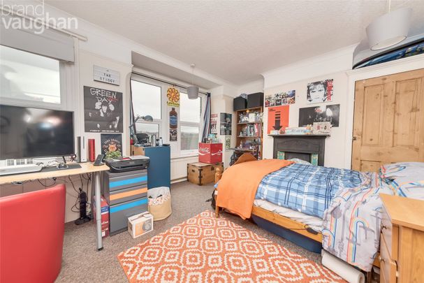 5 bedroom house to rent - Photo 1