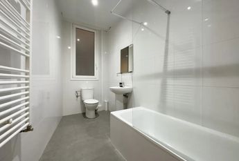 Carrer de Jonqueres, Barcelona, Catalonia 08003