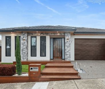 Modern 4-Bedroom Family Home with Alfresco & Low-Maintenance Backyard! - Photo 5
