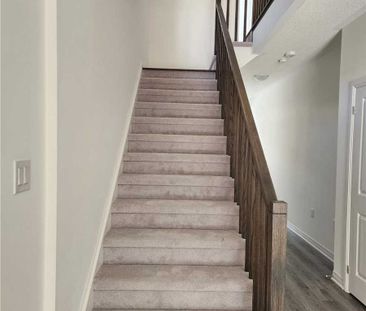 For Lease - 68 Copperhill Heights, Barrie, Ontario - Photo 6