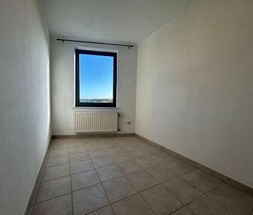 Instapklare woning met 3 slaapkamer, tuin en inpandige garage in ce... - Photo 2