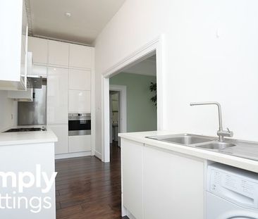 2 Bed property for rent - Photo 3