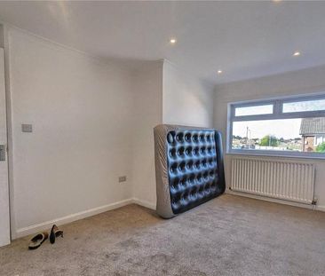 3 bedroom end of terrace house to rent - Photo 6