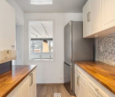 Appartement te huur in Tongeren voor € 800 met 2 slaapkamers - Photo 2